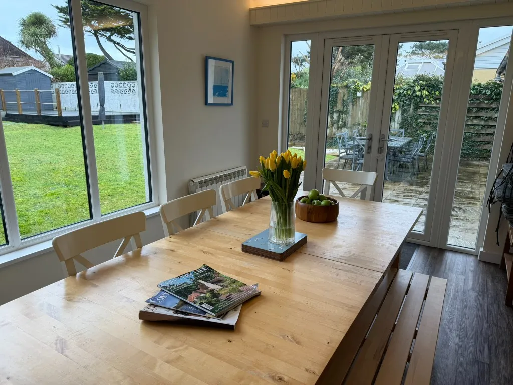 Dining room looking out to the garden at 10 Tinners Way