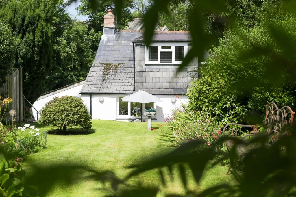 Trevean cottage and country garden, St Teath