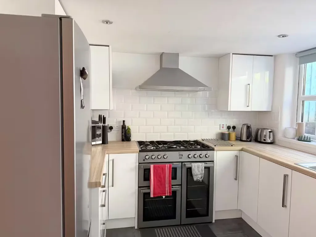 Modern kitchen at The Blue House, Wadebridge